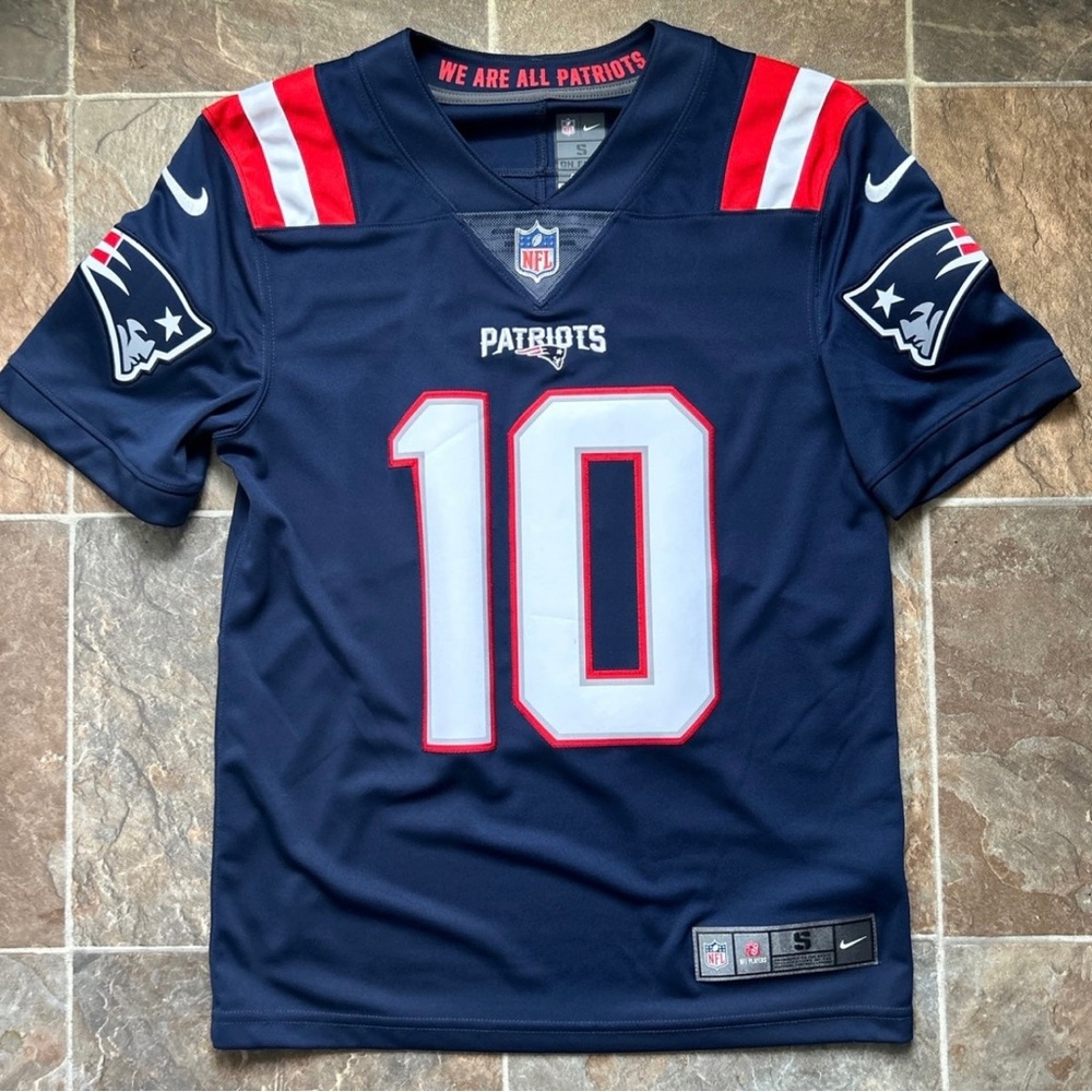 New England Patriots Mac Jones NFL Nike Limited Stitched Jersey